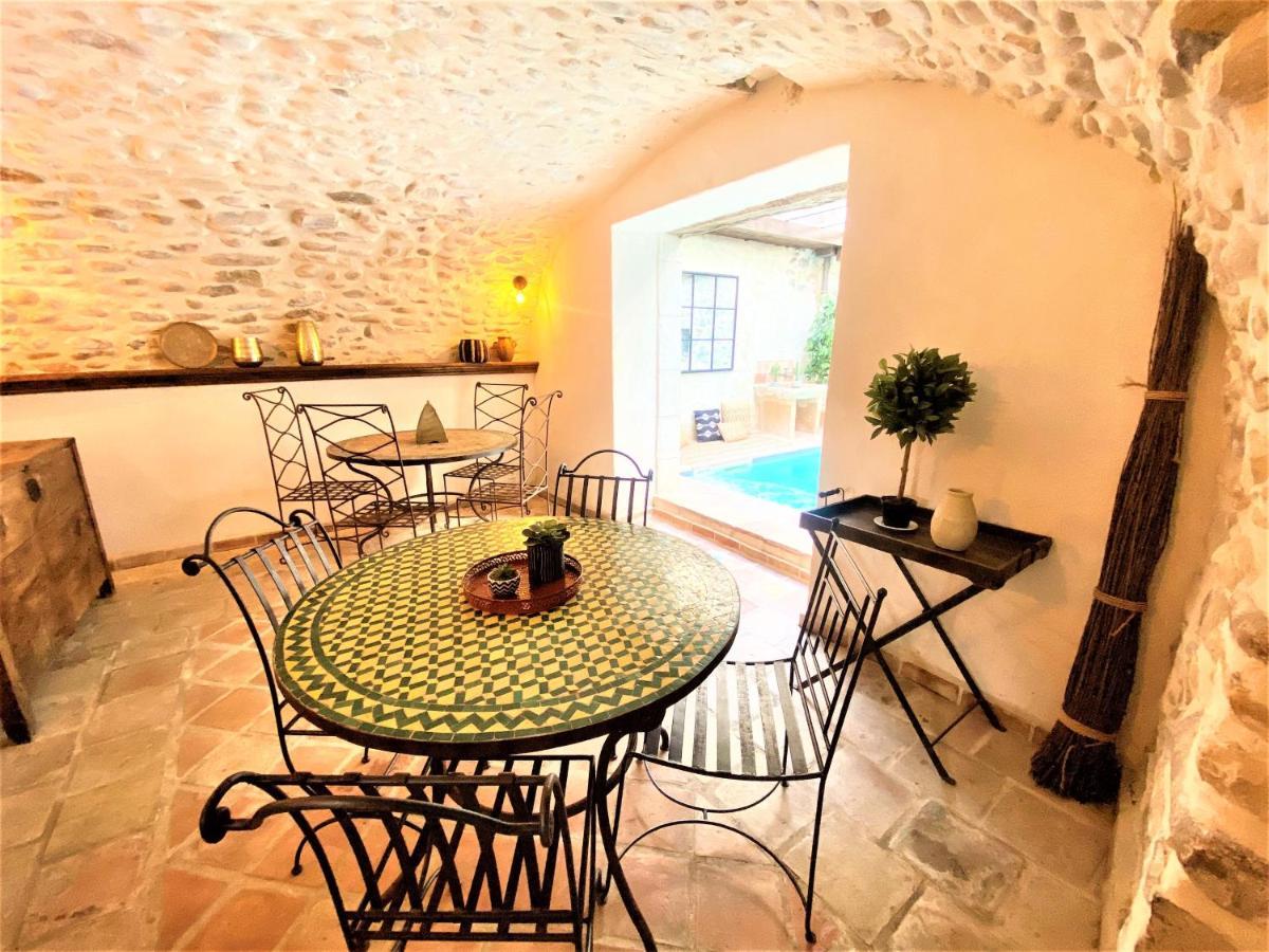 Gite De Groupe 9Ch Ou 3 Gites Independants De 3Ch - Patio Et Piscine Interieure Chauffee Toute L'Annee Vallon-Pont-dʼArc Exterior foto