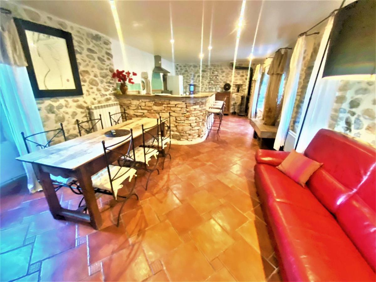 Gite De Groupe 9Ch Ou 3 Gites Independants De 3Ch - Patio Et Piscine Interieure Chauffee Toute L'Annee Vallon-Pont-dʼArc Exterior foto
