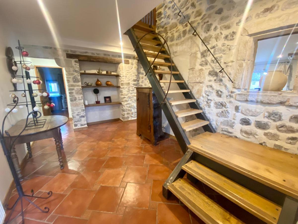 Gite De Groupe 9Ch Ou 3 Gites Independants De 3Ch - Patio Et Piscine Interieure Chauffee Toute L'Annee Vallon-Pont-dʼArc Exterior foto