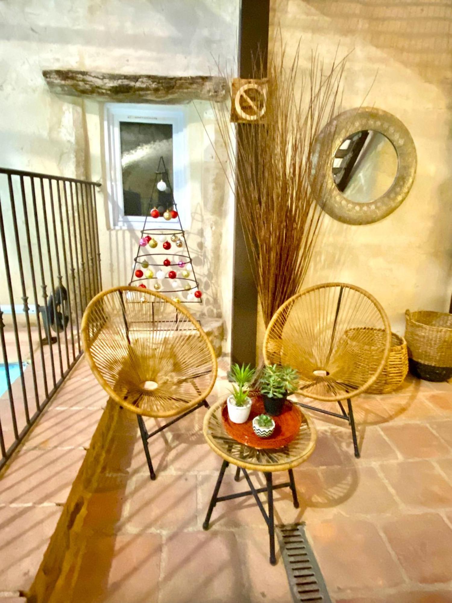 Gite De Groupe 9Ch Ou 3 Gites Independants De 3Ch - Patio Et Piscine Interieure Chauffee Toute L'Annee Vallon-Pont-dʼArc Exterior foto